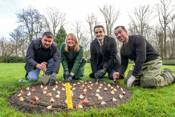 Laatste bloembollen geplant in Keukenhof Laatste bloembollen geplant in Keukenhof
