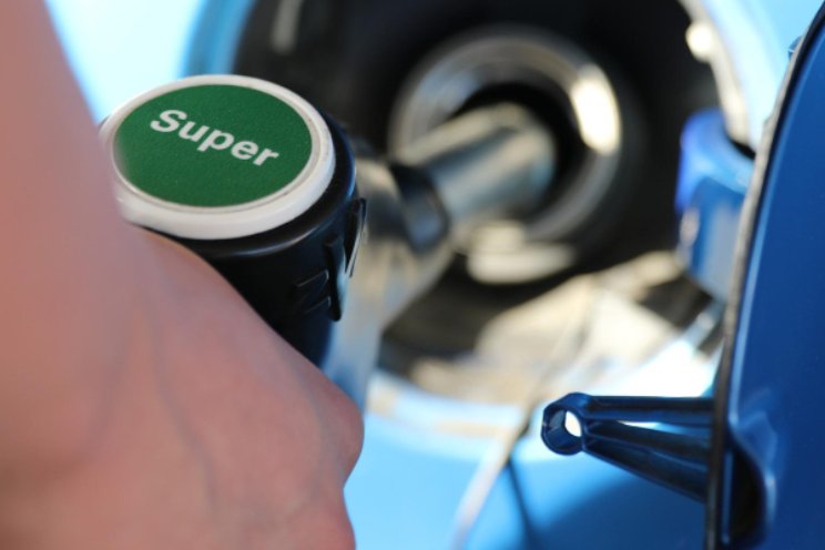 Olieprijs op laag niveau, benzineprijs daalt niet