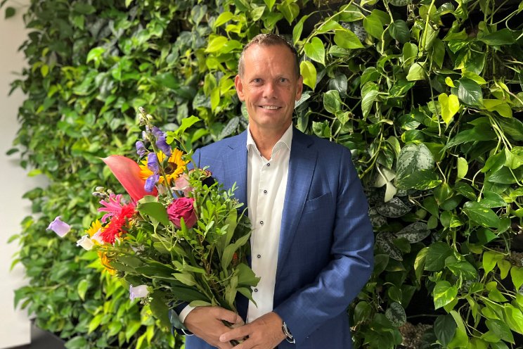 Financieel directeur voor The Floral Connection Financieel directeur voor The Floral Connection